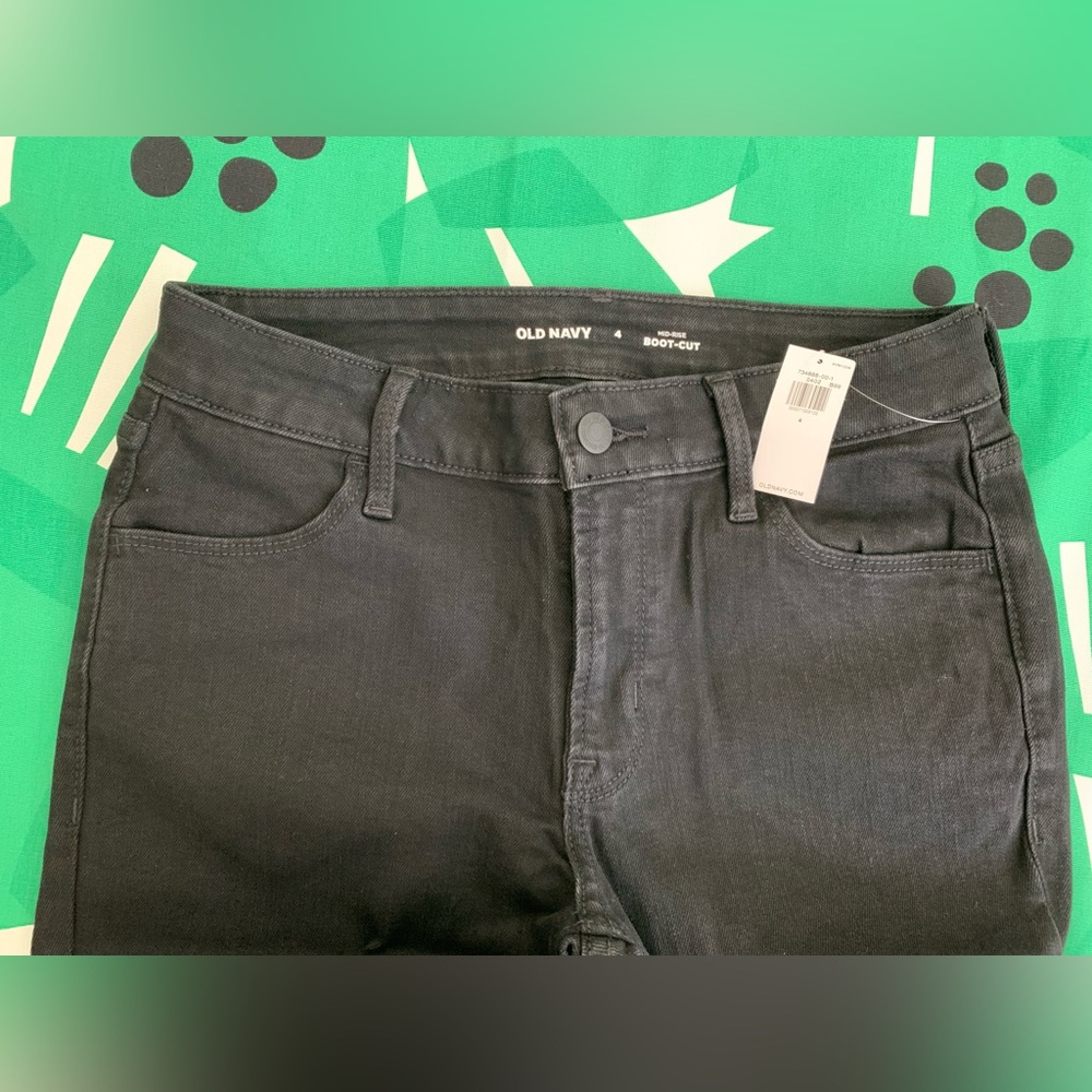 NWT Old Navy Mid-Rise Wow Boot-Cut Black Denim Jeans in Black Jack Sz. 4 - Picture 4 of 6
